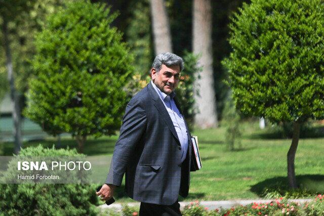 طرح ترافیک، برف، سهمیه بنزین و آلودگی هوا ، پاسخ های شهردار طرح ترافیک، برف، سهمیه بنزین و آلودگی هوا ، پاسخ های شهردار تهران را بخوانید
